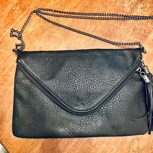 unbranded Handbags - Black Vegan Leather‎ Envelope Crossbody Handbag long chain strap